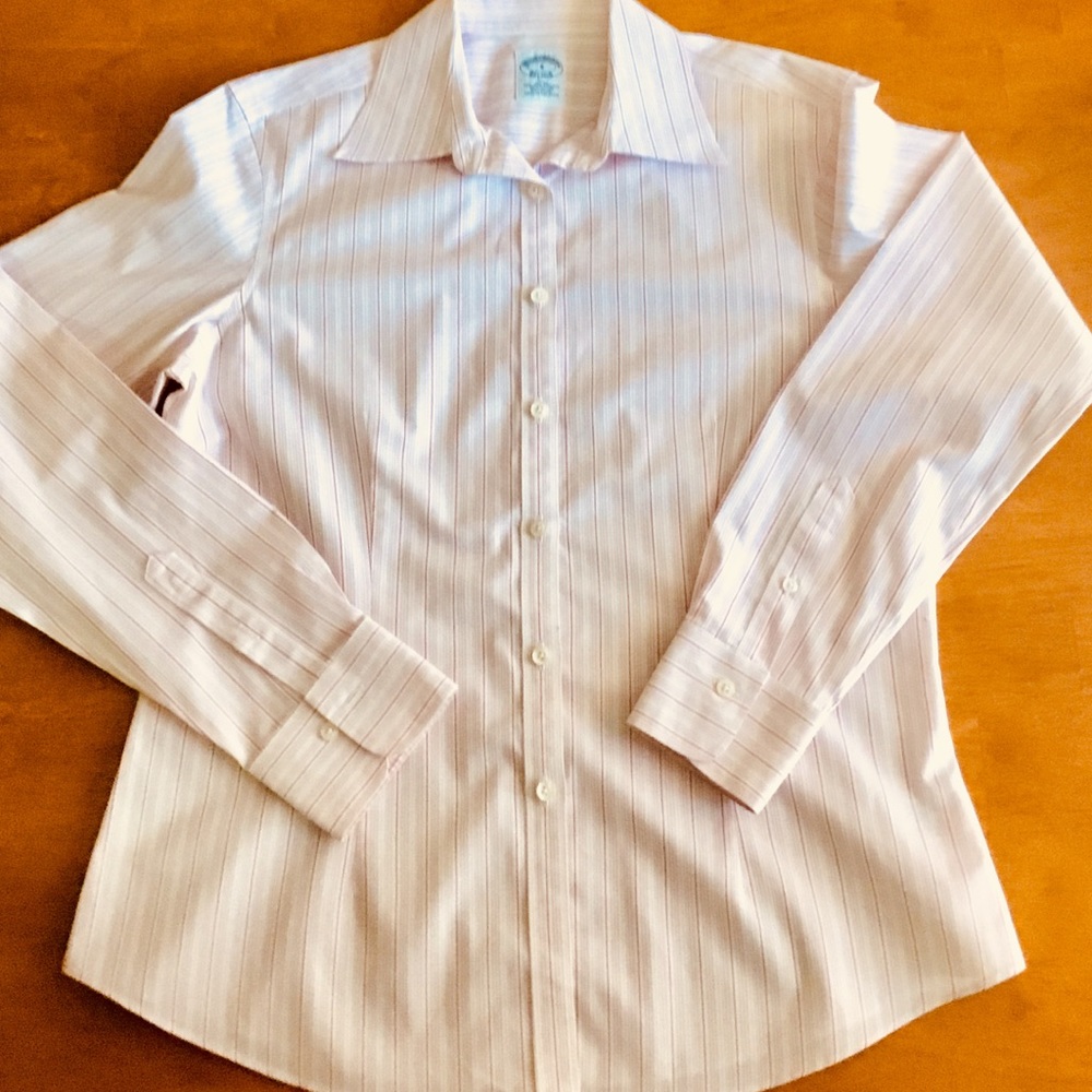 Brooks Brothers Size 8 Pink Stripped Fitted shirt